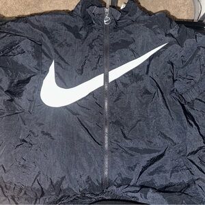 Nike Sportswear Essential Women's Woven Jacket Black/White